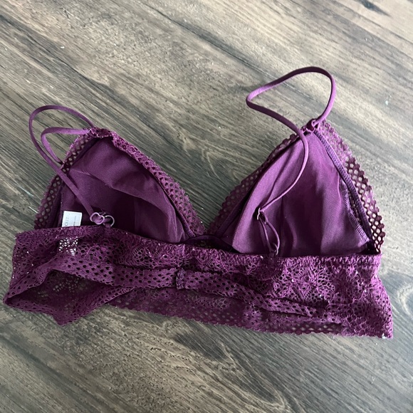 Victoria’s Secret maroon lace bralette - Picture 3 of 4